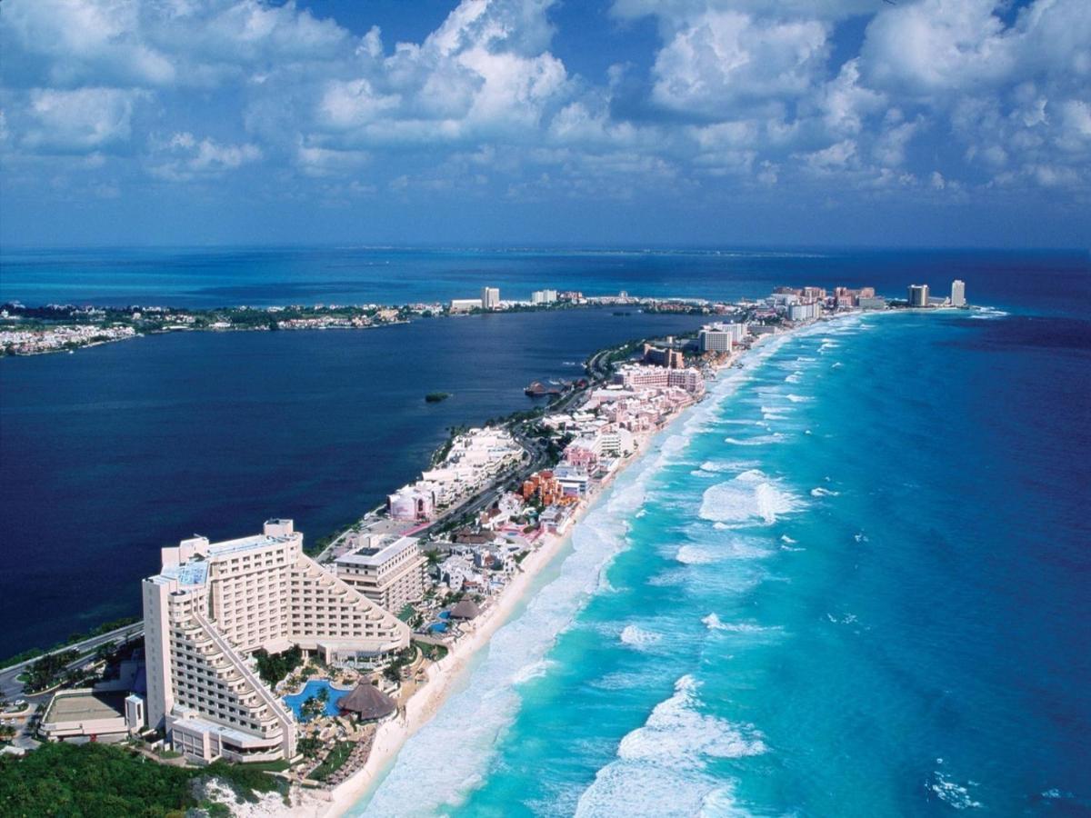 Siga'S House Cancun Centro Exterior photo