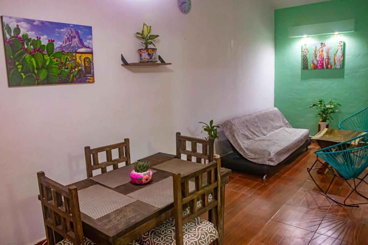 Siga'S House Cancun Centro Exterior photo